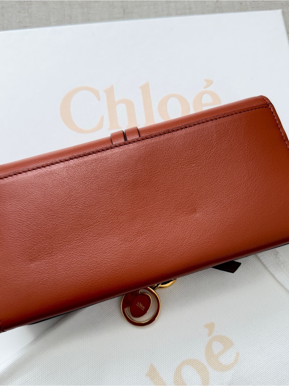 Chloé Cognac Leather Wallet with Signature Gold Ring - Picture 14 of 16